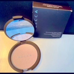 BECCA Shimmering perfector